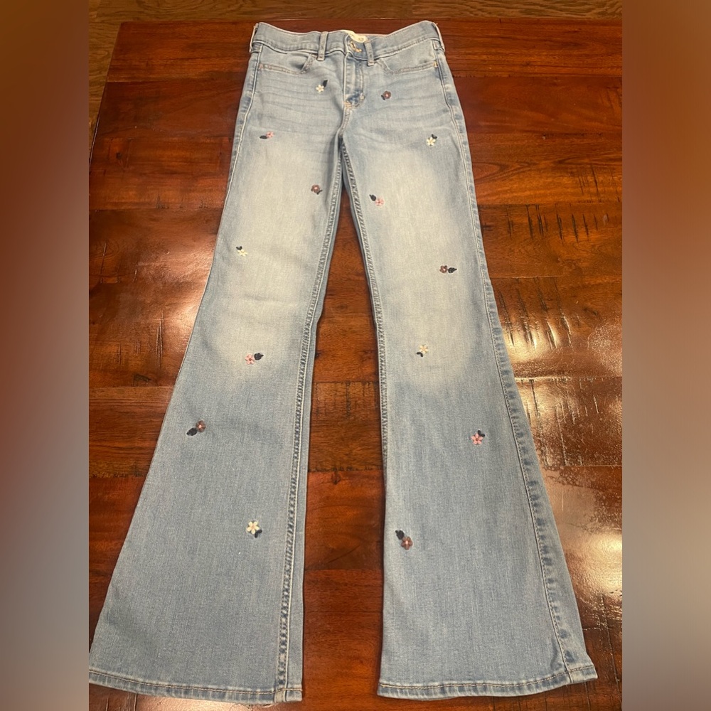 Abercrombie kids size 9/10 Long embroidered floral pants. High rise flare.